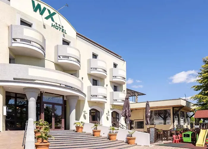 Wx Hotel